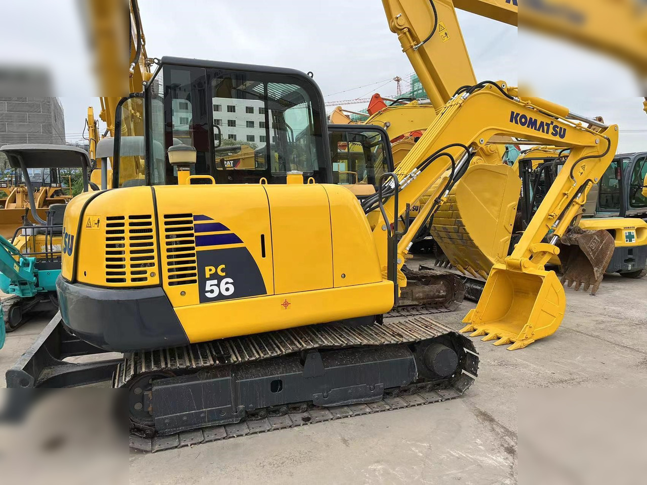 KOMATSU PC56-7 - Máy xúc mini: hình 3 KOMATSU PC56-7 - Máy xúc mini: hình 3