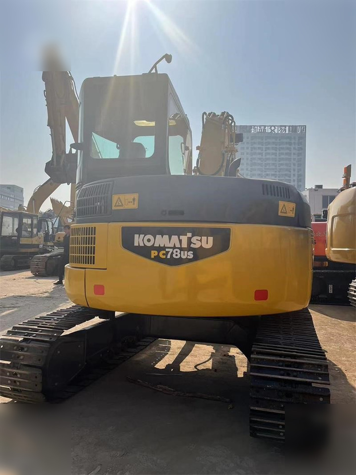 KOMATSU PC78US-6 - Máy xúc bánh xích: hình 2 KOMATSU PC78US-6 - Máy xúc bánh xích: hình 2