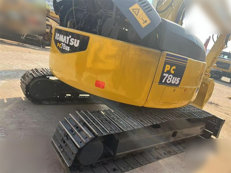 KOMATSU PC78US-6 - Máy xúc bánh xích: hình 5 KOMATSU PC78US-6 - Máy xúc bánh xích: hình 5