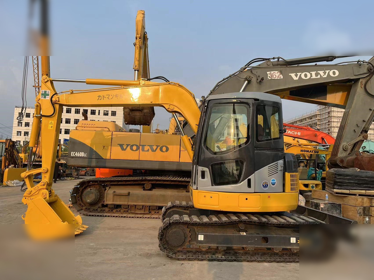 KOMATSU PC78US-6N0 - Máy xúc bánh xích: hình 1 KOMATSU PC78US-6N0 - Máy xúc bánh xích: hình 1