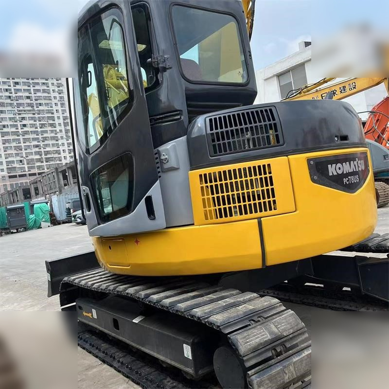 KOMATSU PC78US-6N0 - Máy xúc bánh xích: hình 2 KOMATSU PC78US-6N0 - Máy xúc bánh xích: hình 2