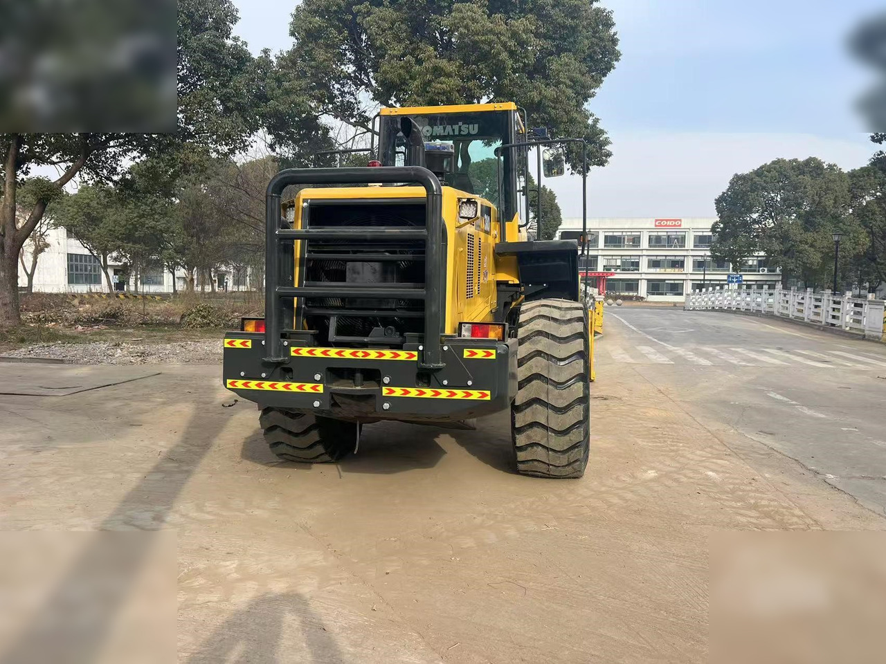 KOMATSU WA380-6 - Máy xúc lật bánh lốp: hình 4 KOMATSU WA380-6 - Máy xúc lật bánh lốp: hình 4