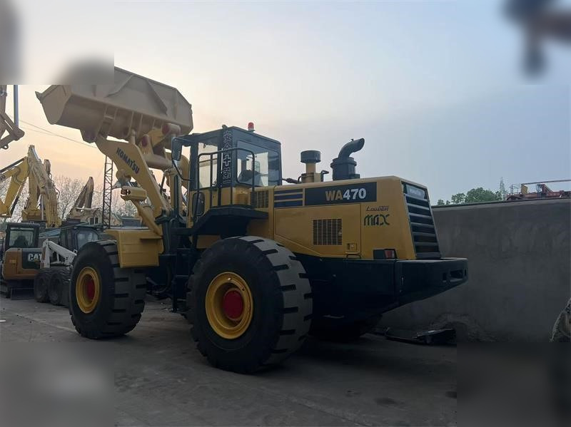 KOMATSU WA470-3 - Máy xúc lật bánh lốp: hình 2 KOMATSU WA470-3 - Máy xúc lật bánh lốp: hình 2