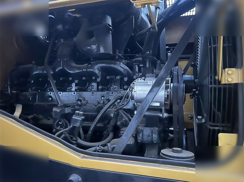 Máy xúc lật bánh lốp KOMATSU WA470-3: hình 7