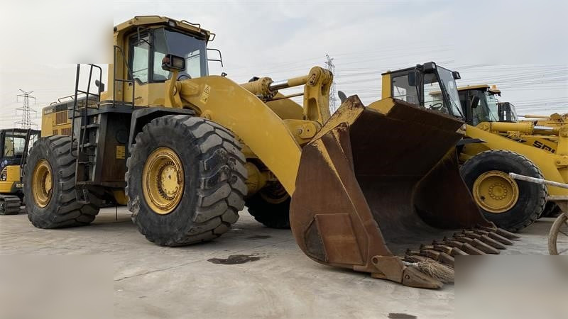 KOMATSU WA600-3 - Máy xúc lật bánh lốp: hình 3 KOMATSU WA600-3 - Máy xúc lật bánh lốp: hình 3