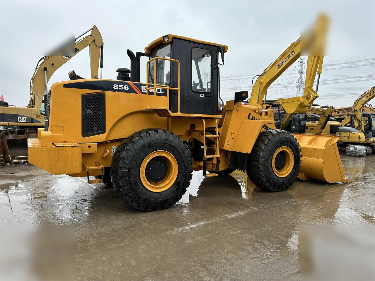 LIUGONG 856 - Máy xúc lật bánh lốp: hình 2 LIUGONG 856 - Máy xúc lật bánh lốp: hình 2
