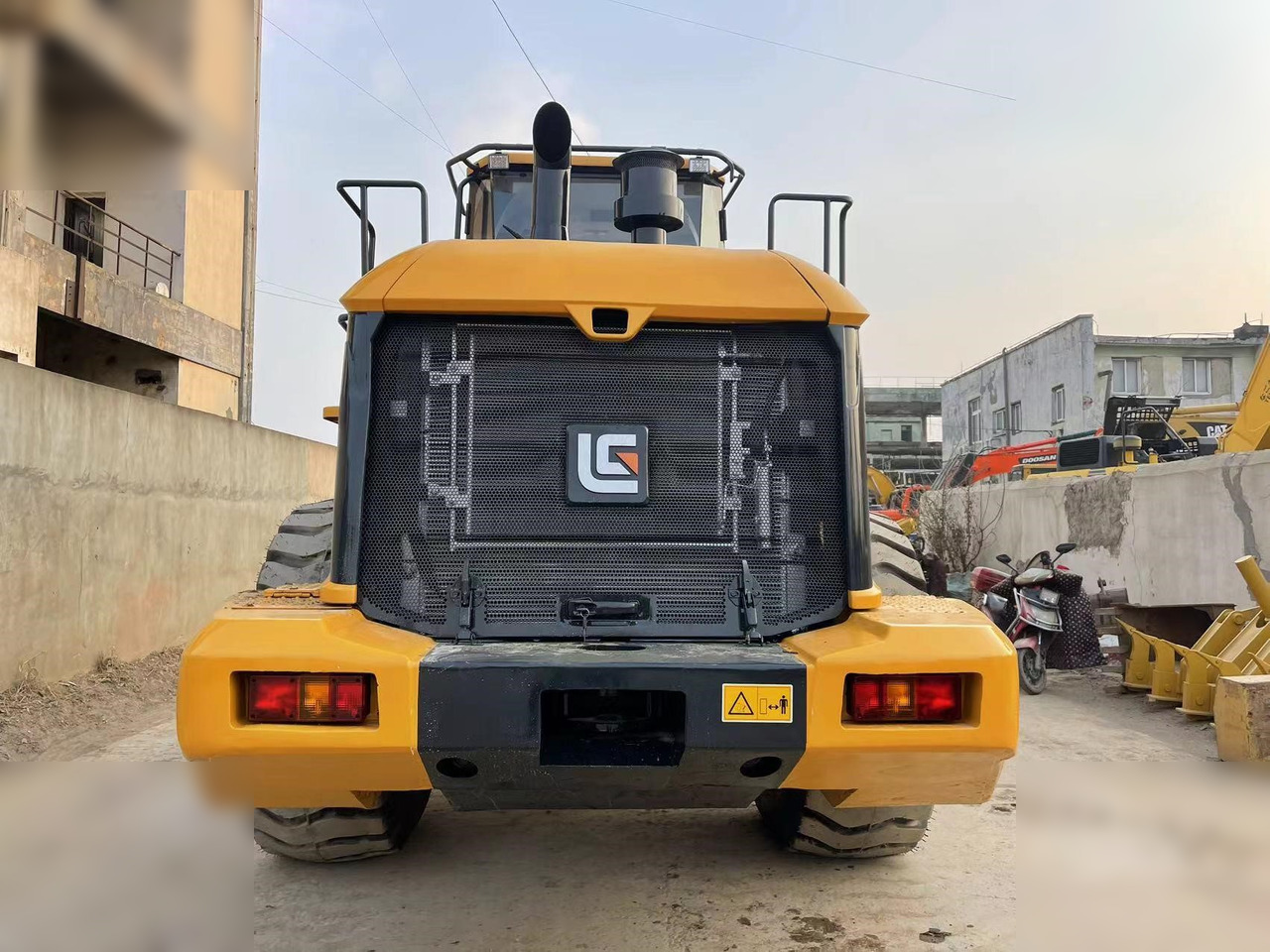 LIUGONG 856H - Máy xúc lật bánh lốp: hình 3 LIUGONG 856H - Máy xúc lật bánh lốp: hình 3