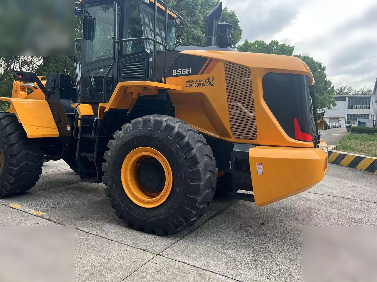 LIUGONG 856H - Máy xúc lật bánh lốp: hình 3 LIUGONG 856H - Máy xúc lật bánh lốp: hình 3