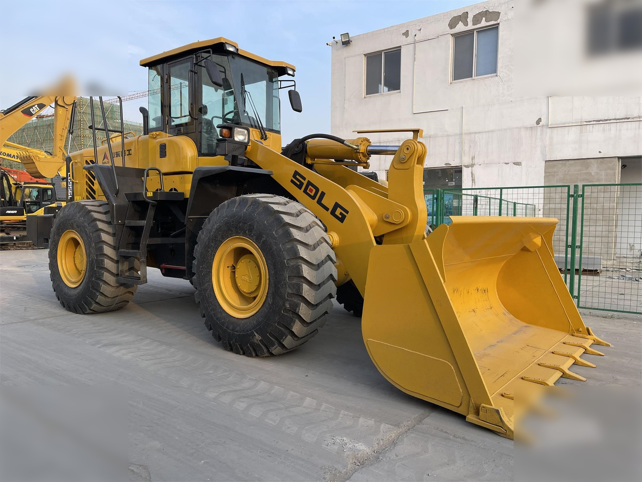 SDLG LG956L - Máy xúc lật bánh lốp: hình 2 SDLG LG956L - Máy xúc lật bánh lốp: hình 2