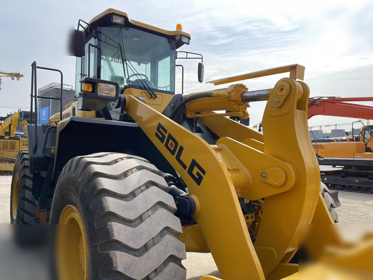 SDLG LG956L - Máy xúc lật bánh lốp: hình 3 SDLG LG956L - Máy xúc lật bánh lốp: hình 3