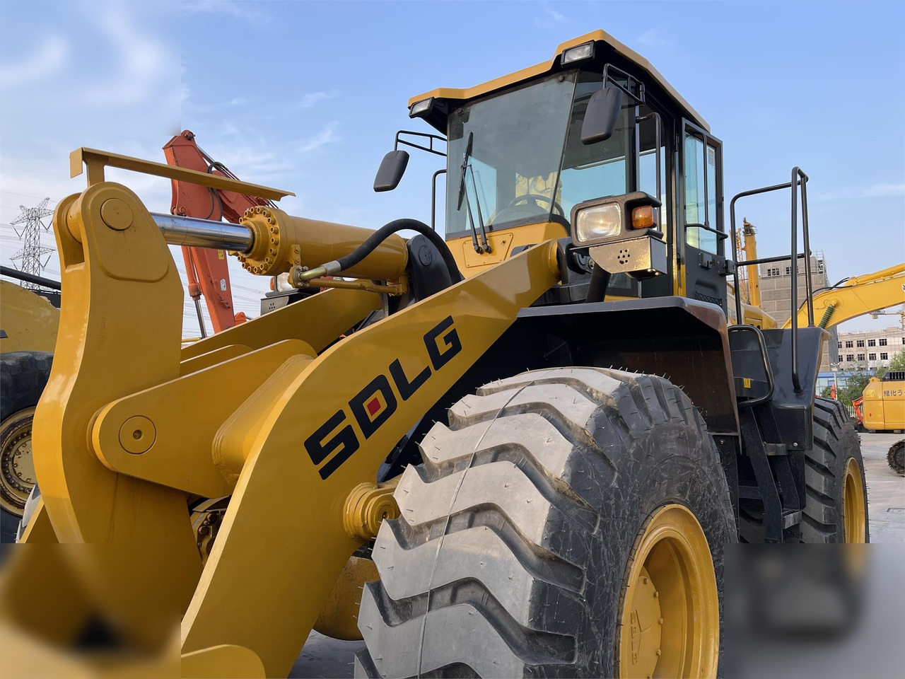SDLG LG956L - Máy xúc lật bánh lốp: hình 4 SDLG LG956L - Máy xúc lật bánh lốp: hình 4