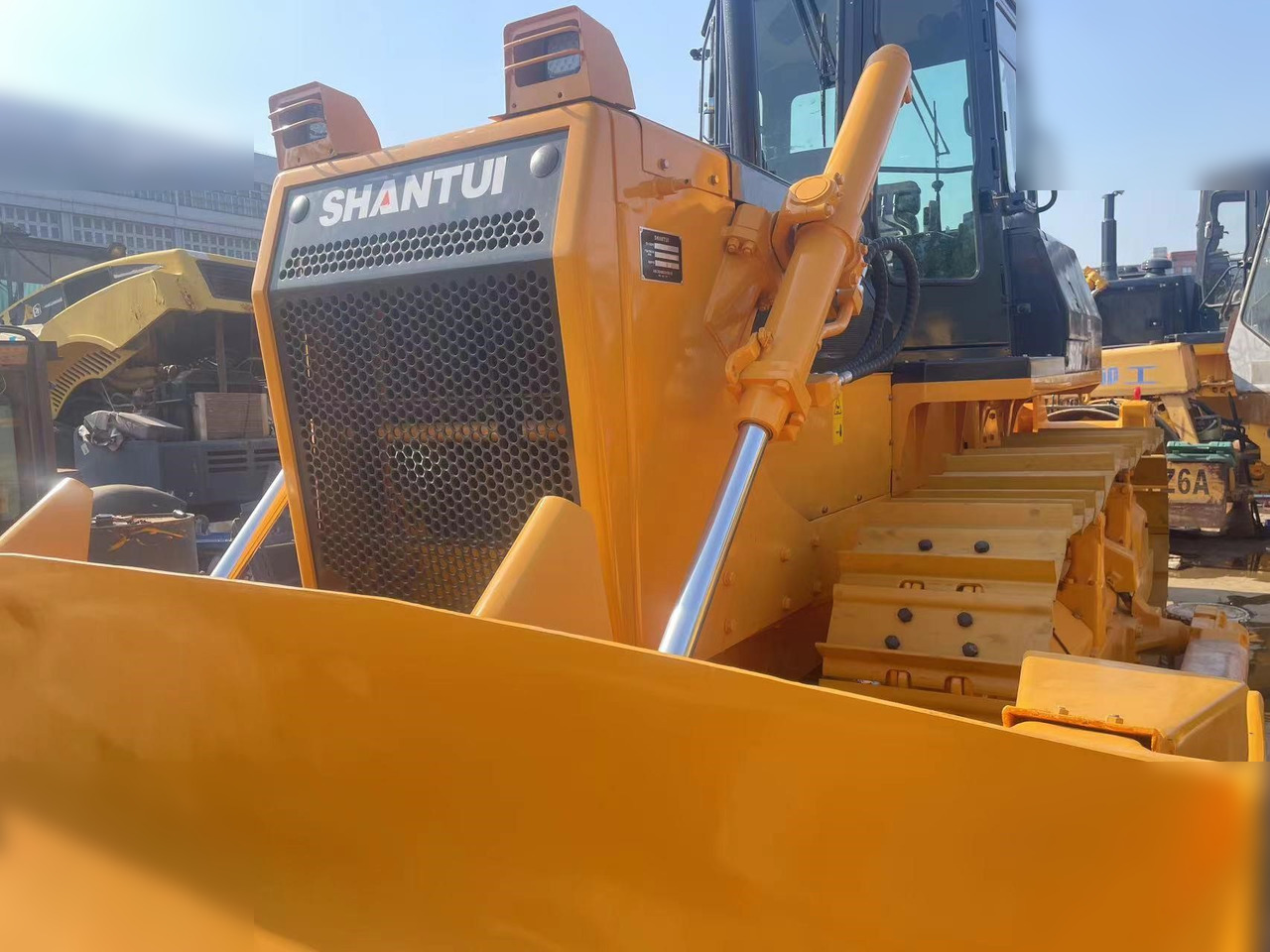 SHANTUI SD16 - Máy ủi: hình 5 SHANTUI SD16 - Máy ủi: hình 5