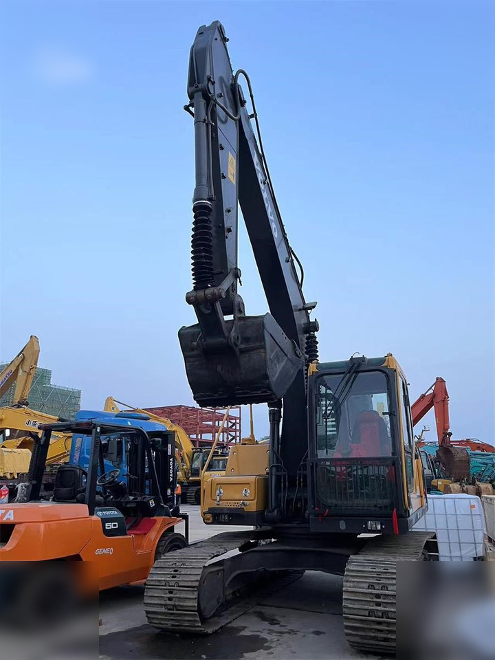 VOLVO EC140DL - Máy xúc bánh xích: hình 1 VOLVO EC140DL - Máy xúc bánh xích: hình 1