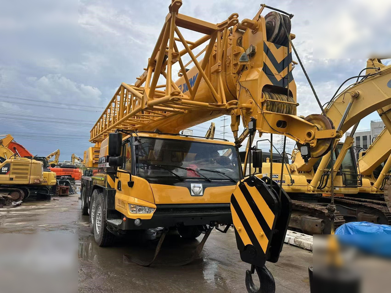 XCMG XCT80L5 - Cẩu bánh lốp: hình 1 XCMG XCT80L5 - Cẩu bánh lốp: hình 1