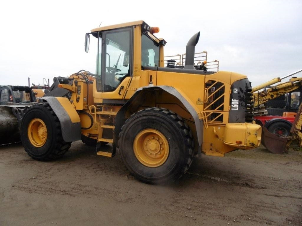 Volvo L 60 F - Máy xúc lật bánh lốp: hình 2 Volvo L 60 F - Máy xúc lật bánh lốp: hình 2