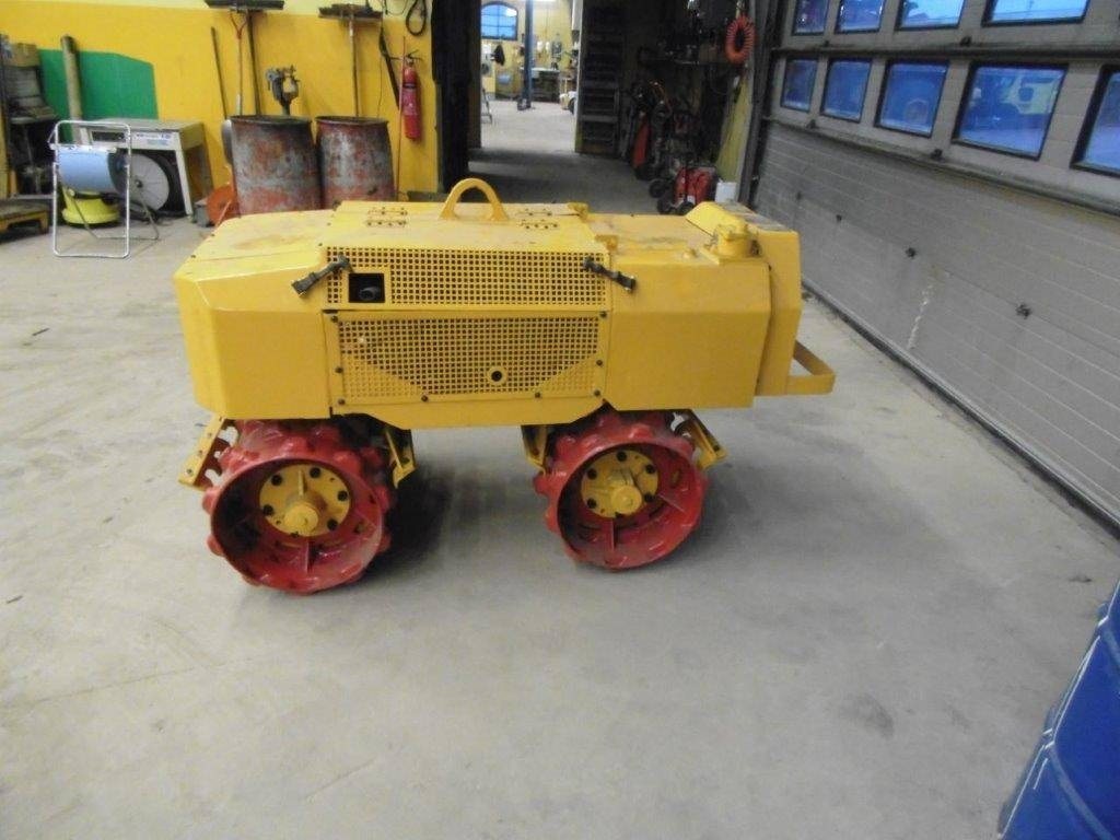 Wacker Lerpackningsvält WDH 86/110 1400 kg - Máy lăn nhỏ: hình 1 Wacker Lerpackningsvält WDH 86/110 1400 kg - Máy lăn nhỏ: hình 1