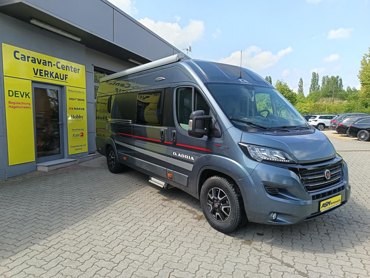 Adria Twin 640SLX Platinum*MARKISE*TV*SAT*FAHRRADTRÄG. - Xe van cắm trại: hình 2 Adria Twin 640SLX Platinum*MARKISE*TV*SAT*FAHRRADTRÄG. - Xe van cắm trại: hình 2