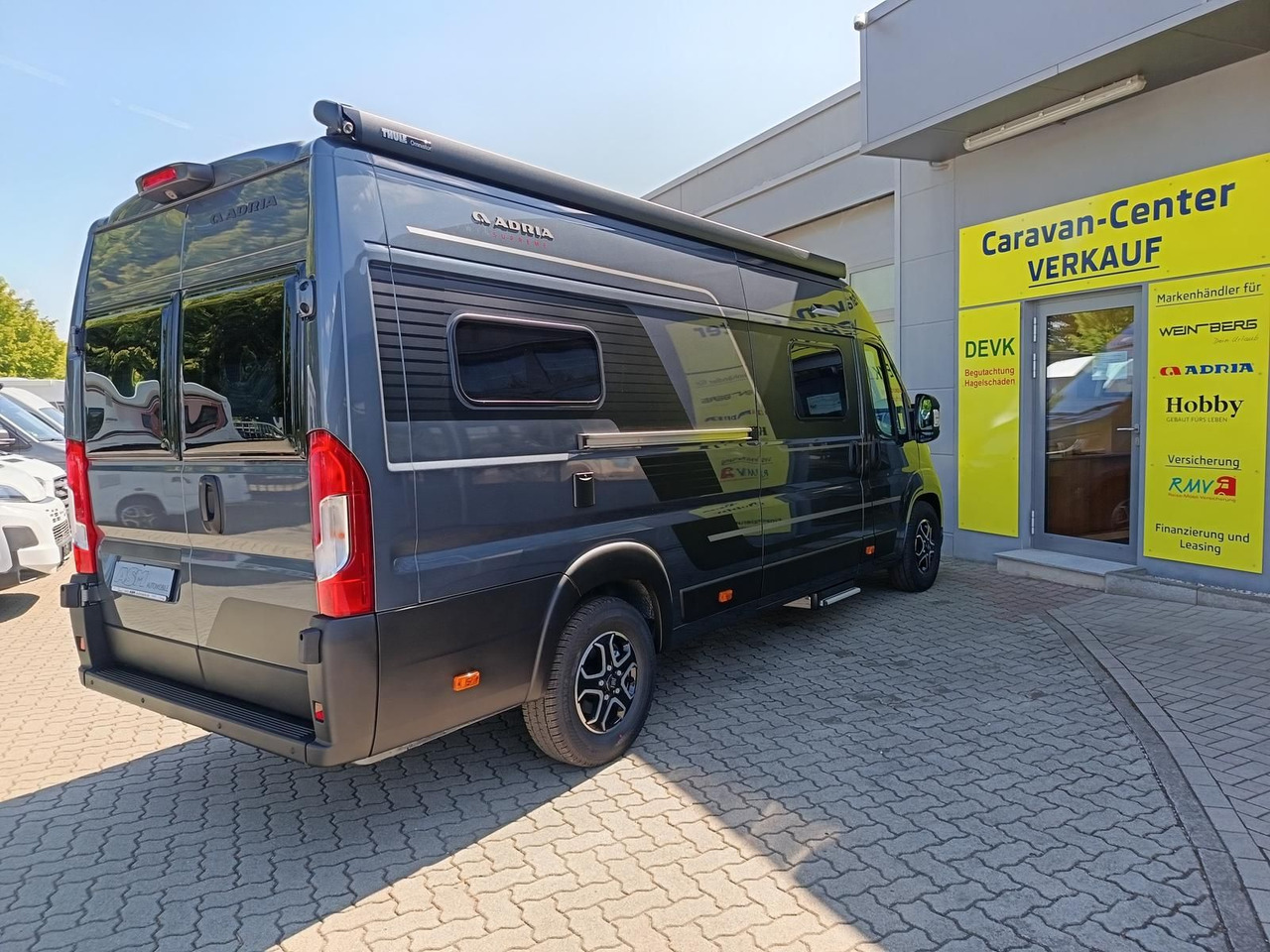 Adria Twin Edition 640 SGX Maxi 132kW*138L KÜHLSCHRANK - Xe van cắm trại: hình 5 Adria Twin Edition 640 SGX Maxi 132kW*138L KÜHLSCHRANK - Xe van cắm trại: hình 5