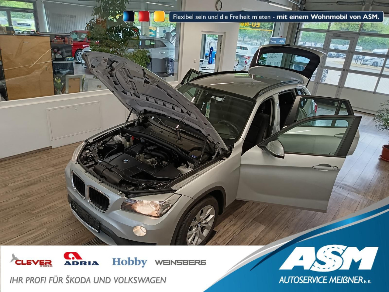 BMW X1 sDrive 18i 110 kW*SITZHEIZUNG*KLIMAAUTOMATIK - SUV: hình 1 BMW X1 sDrive 18i 110 kW*SITZHEIZUNG*KLIMAAUTOMATIK - SUV: hình 1