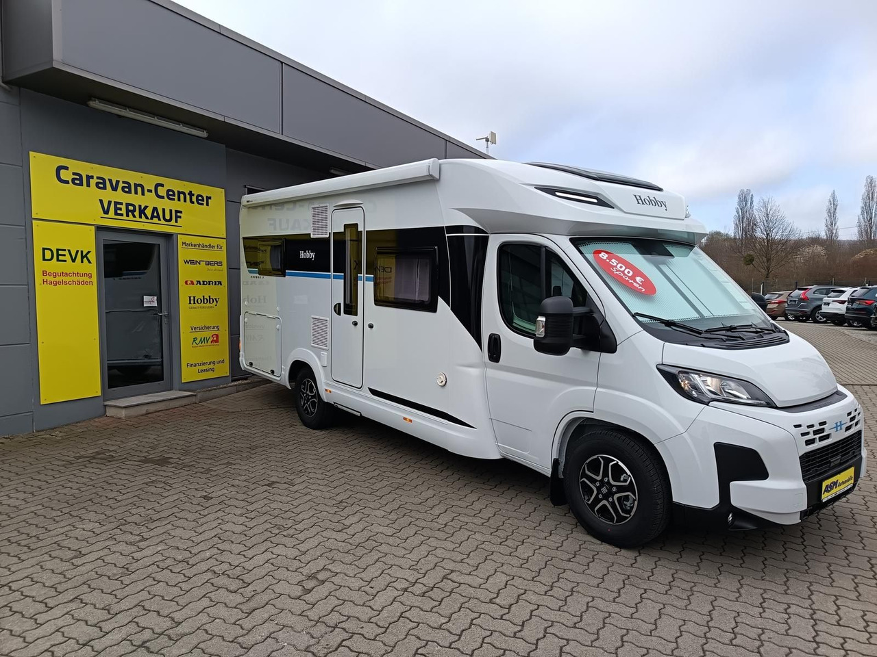 Hobby Ontour T 700 FH*180PS*CAMPERNET*LITHIUM*MARKISE* - Xe cắm trại bán tích hợp: hình 2 Hobby Ontour T 700 FH*180PS*CAMPERNET*LITHIUM*MARKISE* - Xe cắm trại bán tích hợp: hình 2