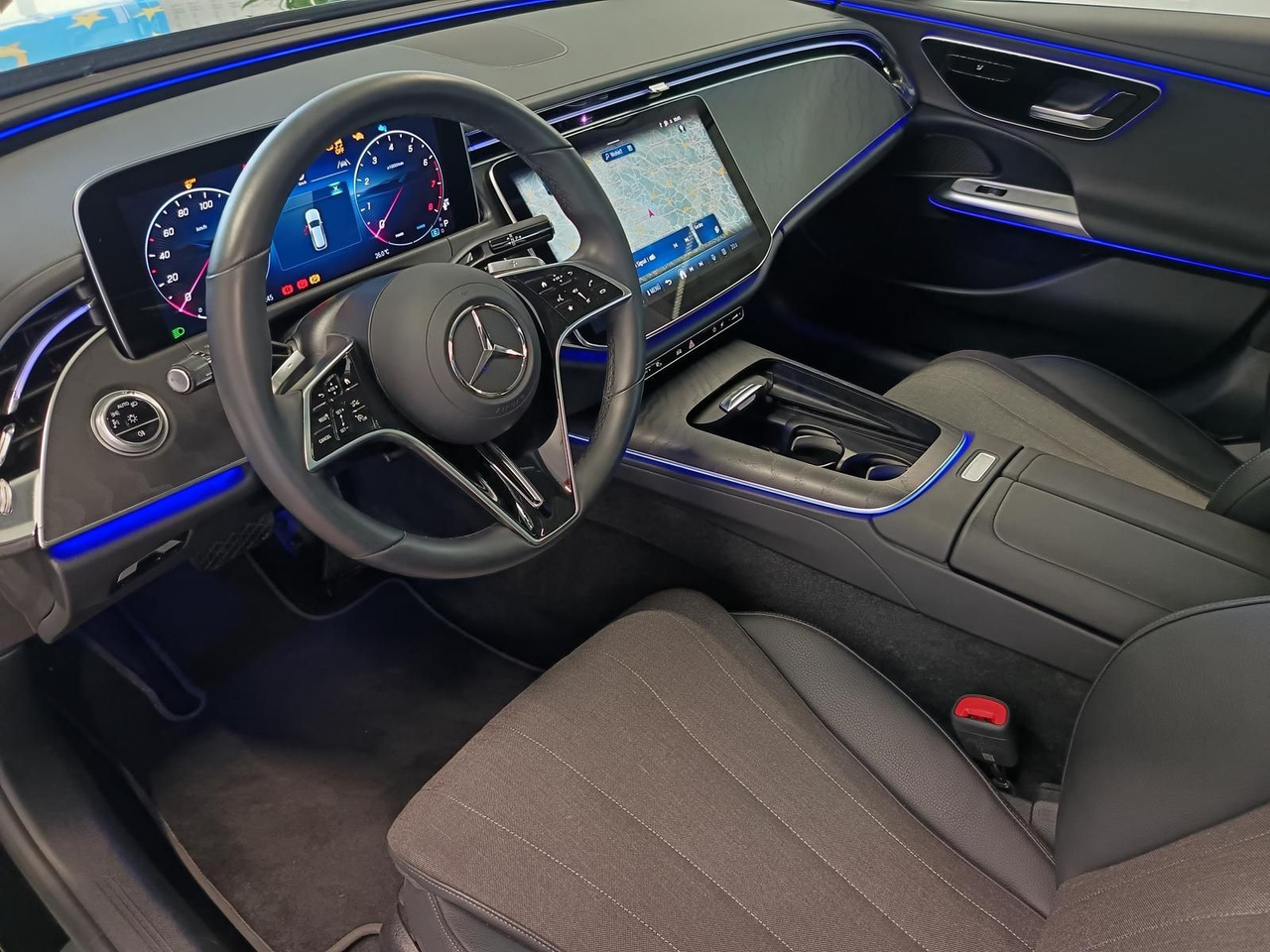 Xe hơi Mercedes-Benz E 200 Avantgarde Advanced*PSD*LED*NAVI*ACC*: hình 23