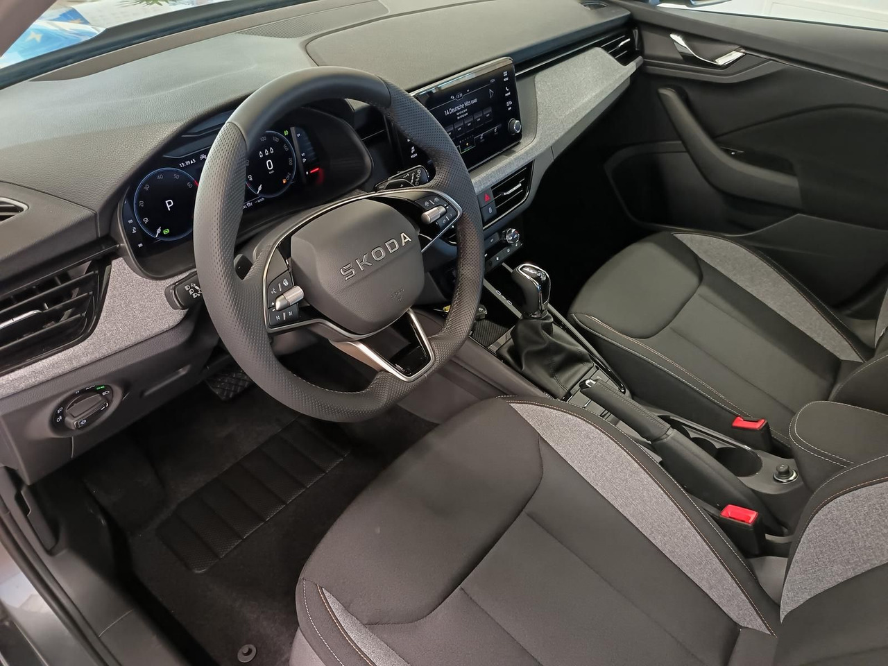 SUV Skoda Kamiq 130 Jahre 1,5TSI DSG*AHK*ACC*LED*R-KAM*PDC: hình 21 SUV Skoda Kamiq 130 Jahre 1,5TSI DSG*AHK*ACC*LED*R-KAM*PDC: hình 21