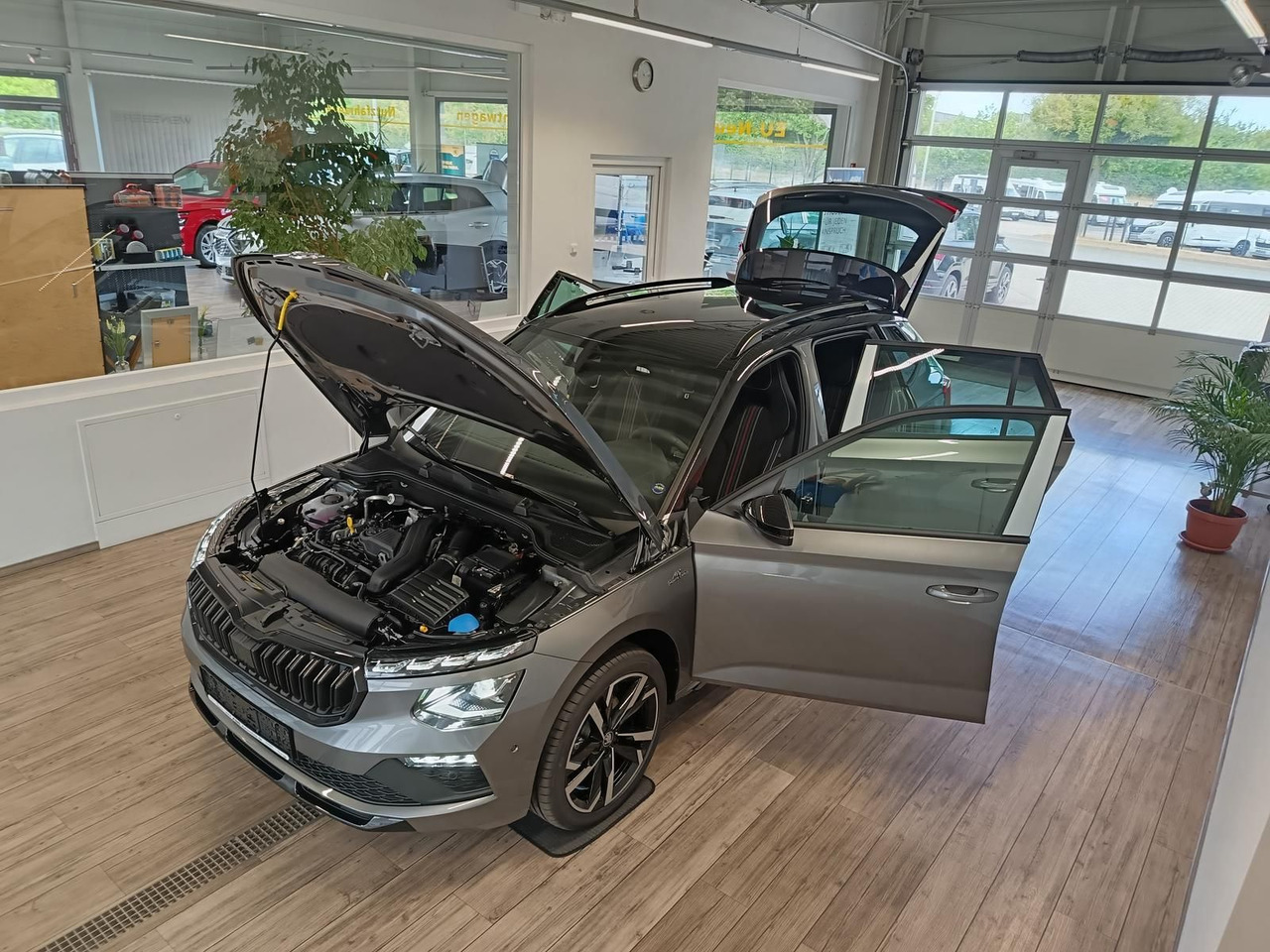 Skoda Kamiq Monte Carlo 1.5 TSI DSG*5J.GARANTIE*PANO* - SUV: hình 2 Skoda Kamiq Monte Carlo 1.5 TSI DSG*5J.GARANTIE*PANO* - SUV: hình 2