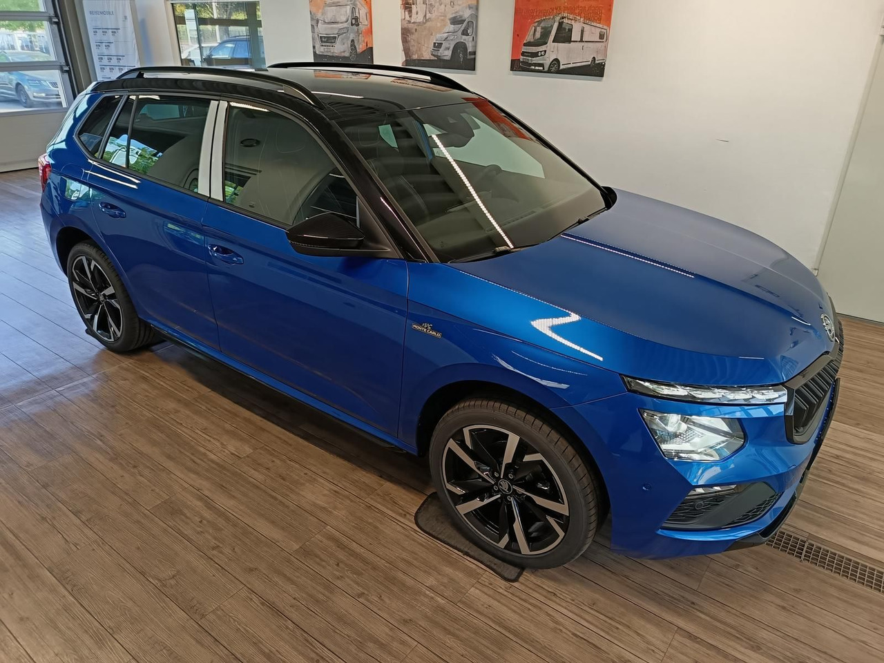 Skoda Kamiq Monte Carlo 1,5 TSI DSG*PANO*AHK*5J.GARANT - SUV: hình 3 Skoda Kamiq Monte Carlo 1,5 TSI DSG*PANO*AHK*5J.GARANT - SUV: hình 3