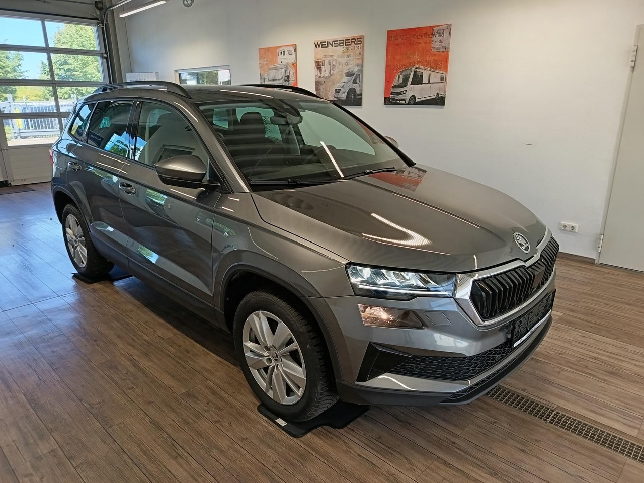 Skoda Karoq Selection 1.5 TSI DSG*NAVI*ACC*AHK-VORBER* - SUV: hình 3 Skoda Karoq Selection 1.5 TSI DSG*NAVI*ACC*AHK-VORBER* - SUV: hình 3