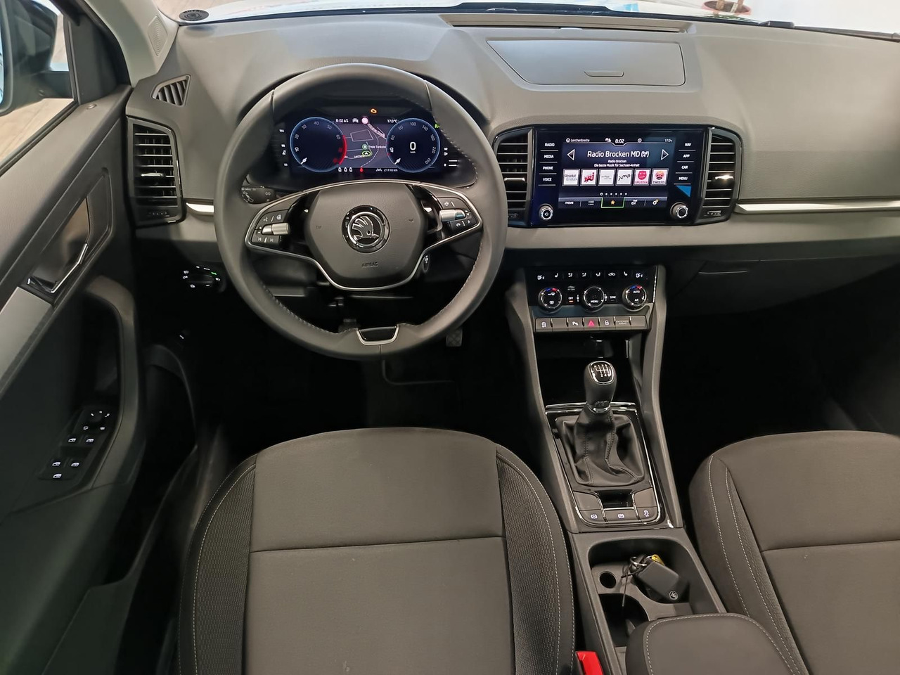 SUV Skoda Karoq Selection 1,5TSI*NAVI*AHK-VORBER*LED*R-KAM: hình 7