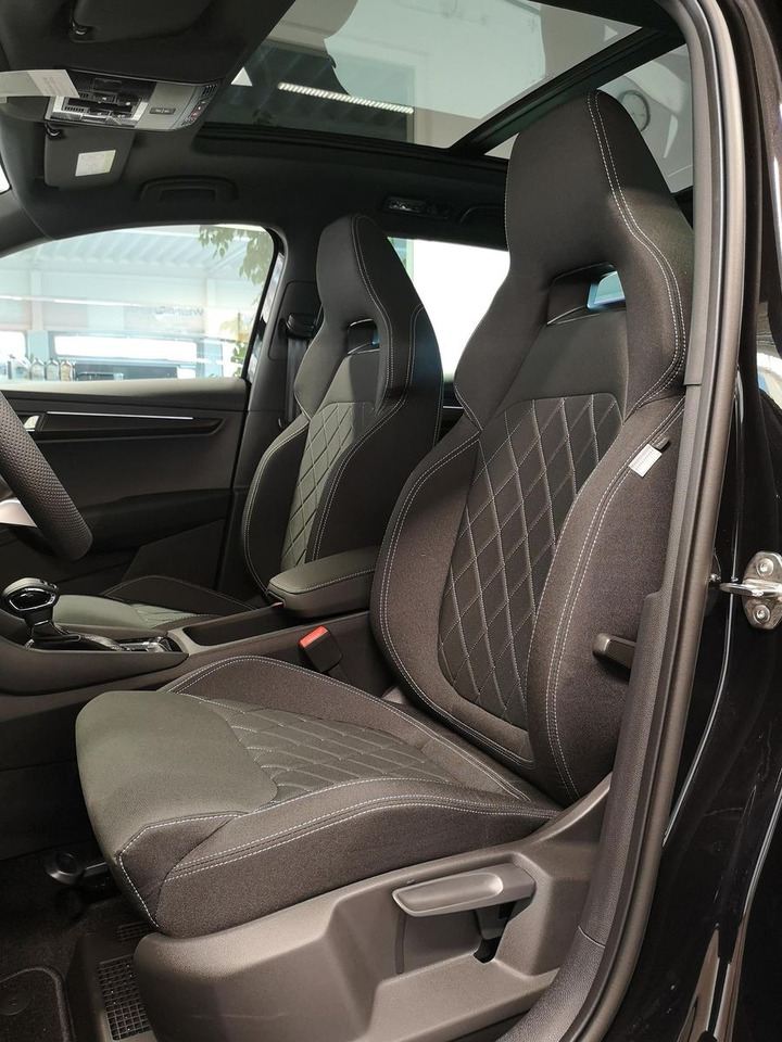 SUV Skoda Karoq Sportline 2,0TDI DSG 4x4*PSD*AHK*360°*NAVI: hình 18