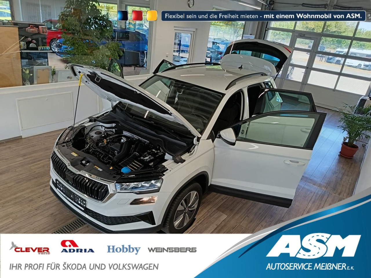 Skoda Karoq Style 1,5 TSI DSG*AHK*NAVI*LED*R-KAM*2xPDC - SUV: hình 1 Skoda Karoq Style 1,5 TSI DSG*AHK*NAVI*LED*R-KAM*2xPDC - SUV: hình 1
