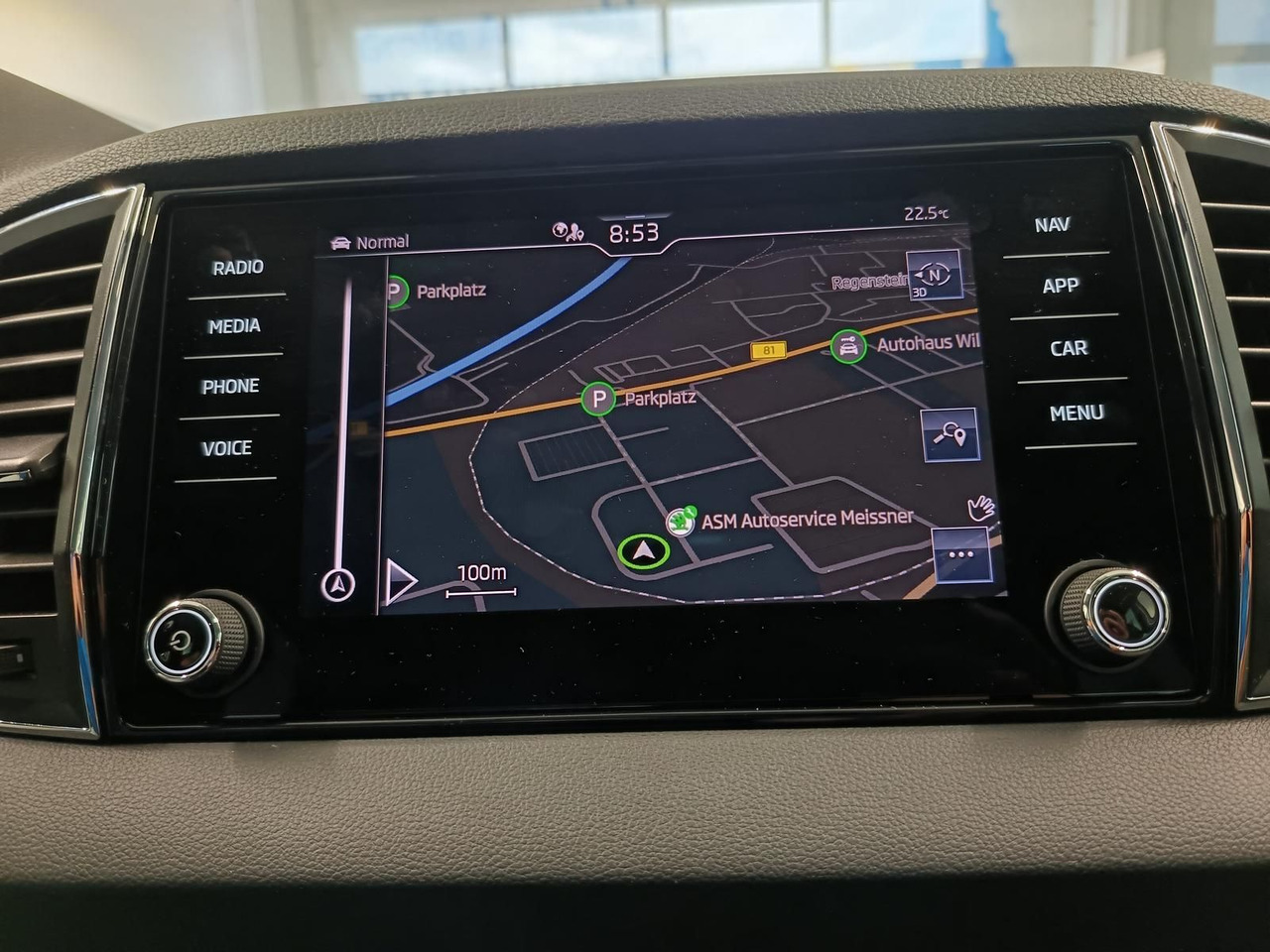 SUV Skoda Karoq Style 1,5TSI DSG*AHK-VORBER*NAVI*LED*R-KAM: hình 12 SUV Skoda Karoq Style 1,5TSI DSG*AHK-VORBER*NAVI*LED*R-KAM: hình 12