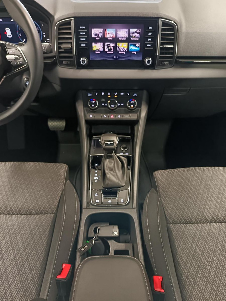 SUV Skoda Karoq Style 1,5TSI DSG*AHK-VORBER*NAVI*LED*R-KAM: hình 10 SUV Skoda Karoq Style 1,5TSI DSG*AHK-VORBER*NAVI*LED*R-KAM: hình 10