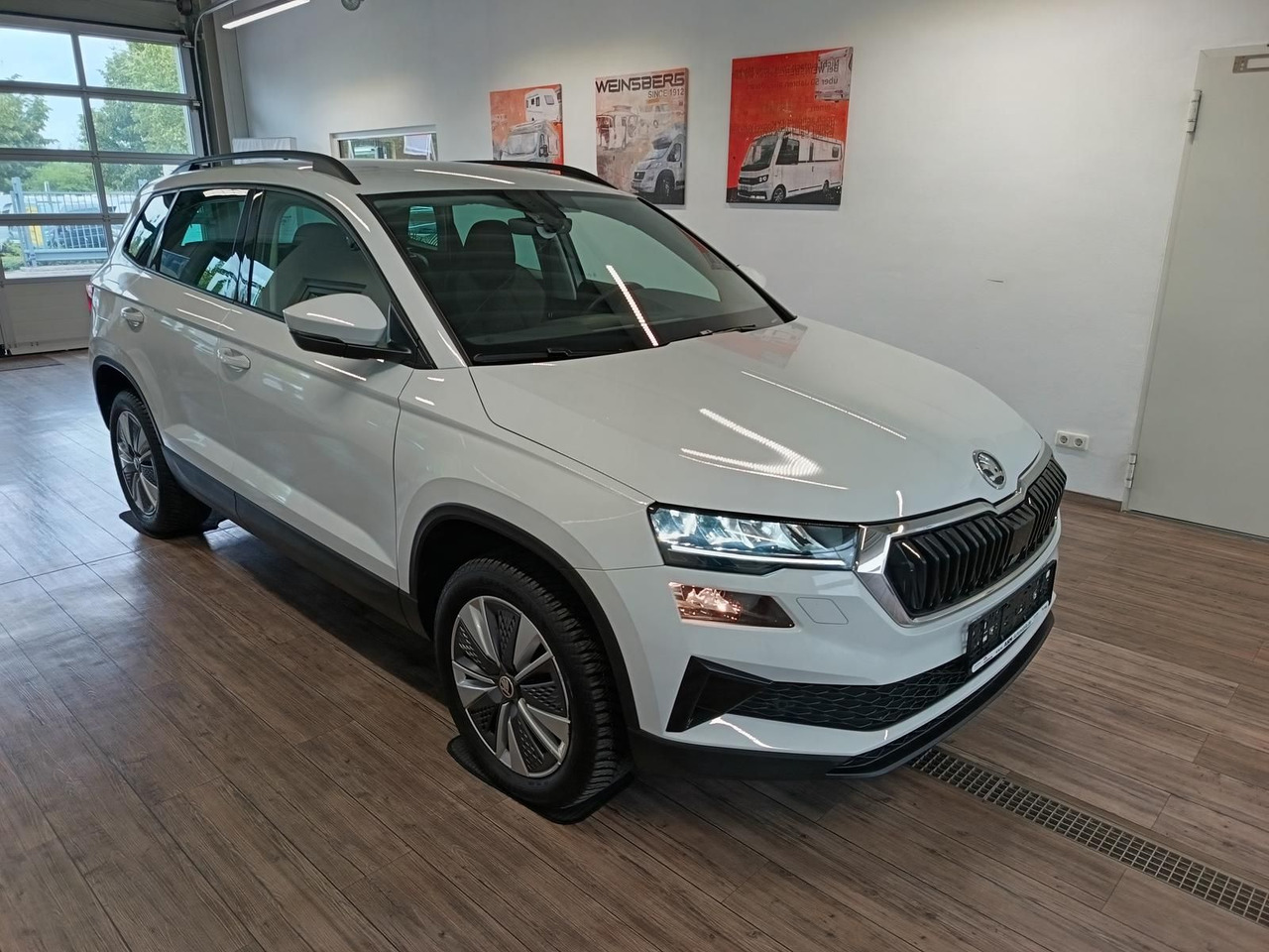 Skoda Karoq Style 1,5TSI DSG*AHK-VORBER*NAVI*LED*R-KAM - SUV: hình 3 Skoda Karoq Style 1,5TSI DSG*AHK-VORBER*NAVI*LED*R-KAM - SUV: hình 3