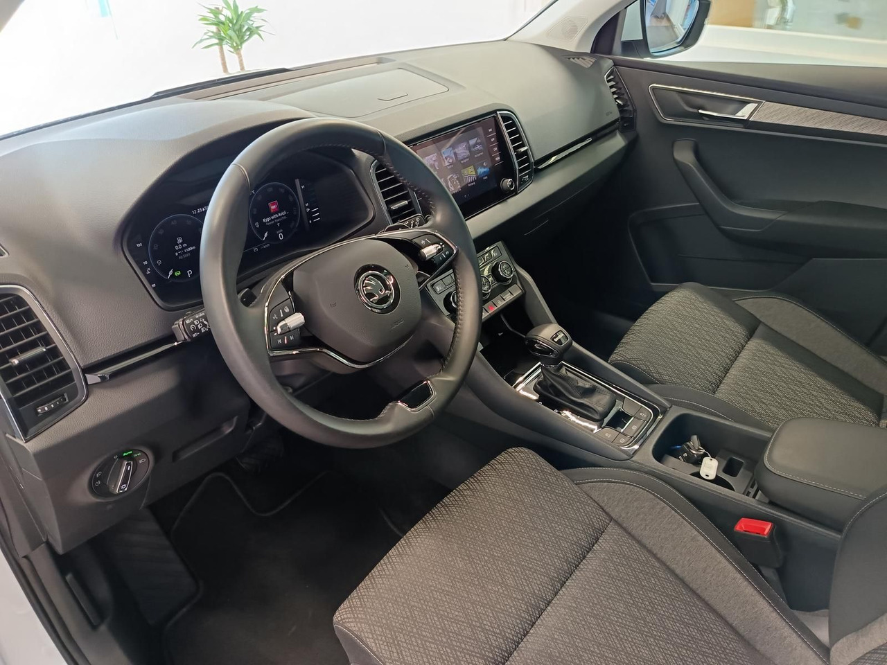 SUV Skoda Karoq Style 1,5TSI DSG*AHK-VORBER*NAVI*LED*R-KAM: hình 20 SUV Skoda Karoq Style 1,5TSI DSG*AHK-VORBER*NAVI*LED*R-KAM: hình 20