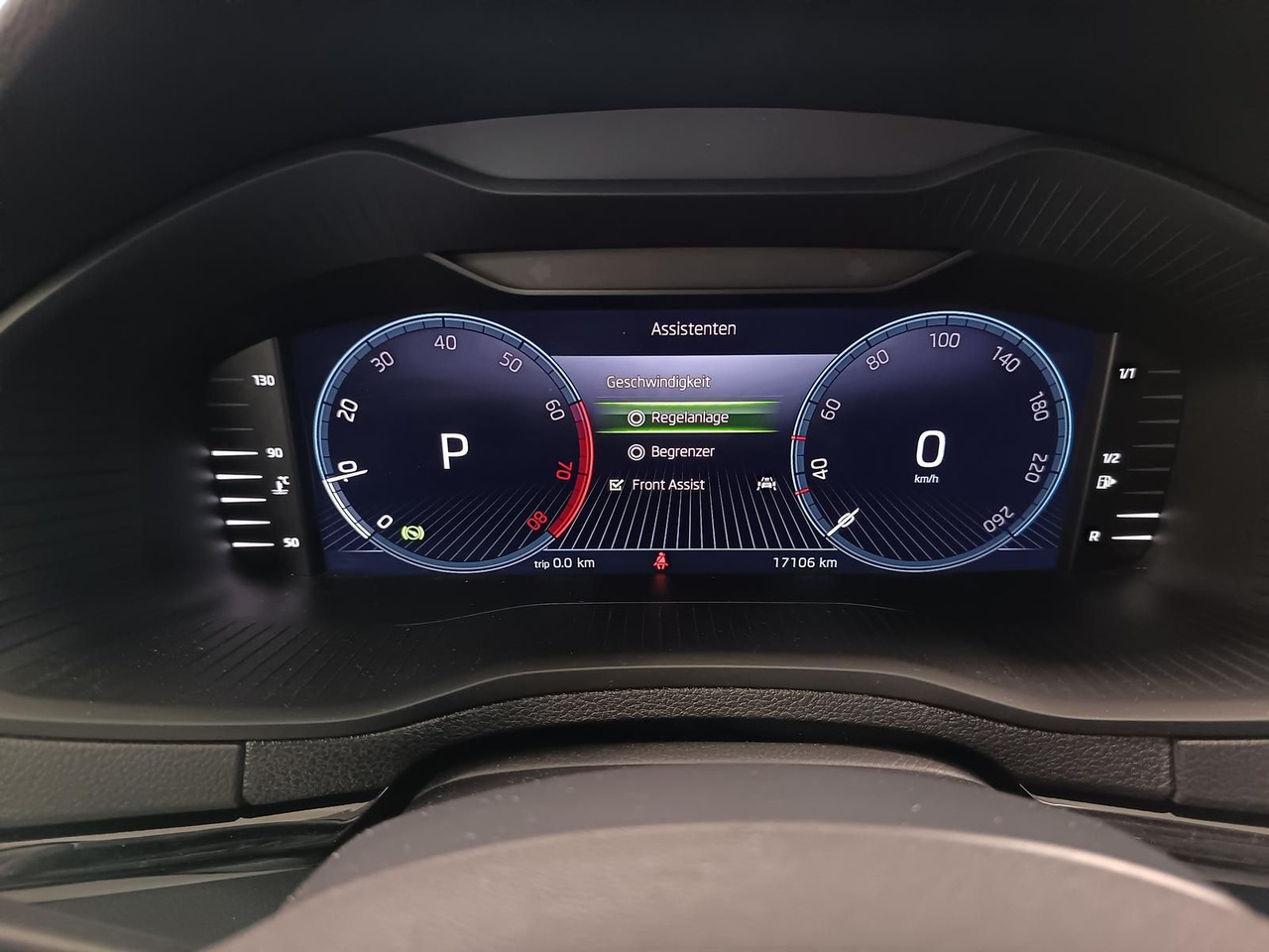 SUV Skoda Karoq Style 1,5TSI DSG*AHK-VORBER*NAVI*LED*R-KAM: hình 9 SUV Skoda Karoq Style 1,5TSI DSG*AHK-VORBER*NAVI*LED*R-KAM: hình 9