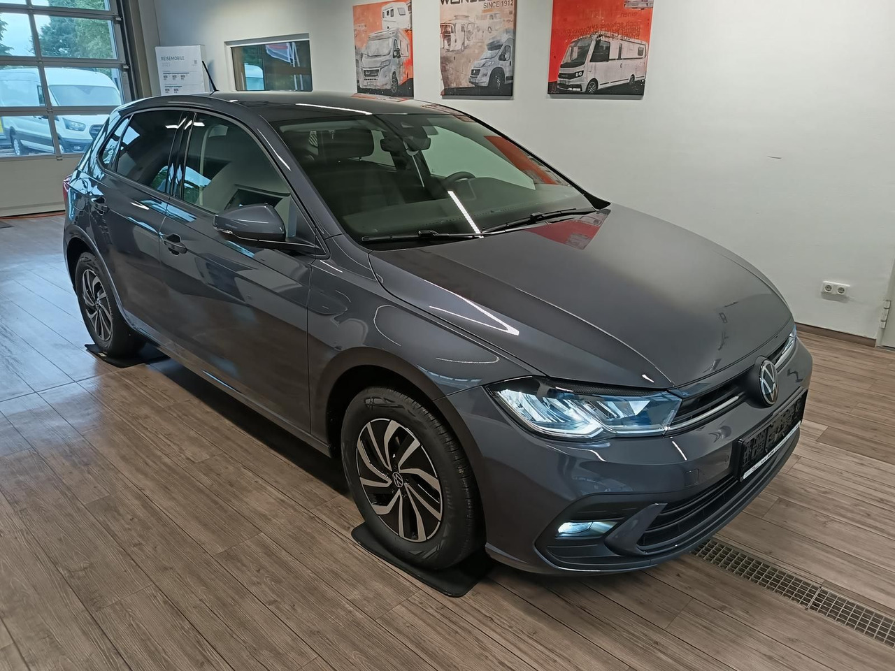 Volkswagen Polo Life 1.0 TSI 70 kW*LED*R-KAM*TEMP*PDC*SHZ* - Xe hơi: hình 3 Volkswagen Polo Life 1.0 TSI 70 kW*LED*R-KAM*TEMP*PDC*SHZ* - Xe hơi: hình 3