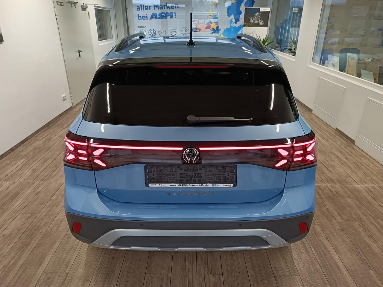 Volkswagen T-Cross Life 1.5 TSI DSG*AHK*MATRIX LED*ACC*SHZ* - SUV: hình 5 Volkswagen T-Cross Life 1.5 TSI DSG*AHK*MATRIX LED*ACC*SHZ* - SUV: hình 5