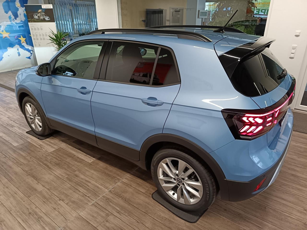 Volkswagen T-Cross Life 1.5 TSI DSG*AHK*MATRIX LED*ACC*SHZ* - SUV: hình 4 Volkswagen T-Cross Life 1.5 TSI DSG*AHK*MATRIX LED*ACC*SHZ* - SUV: hình 4
