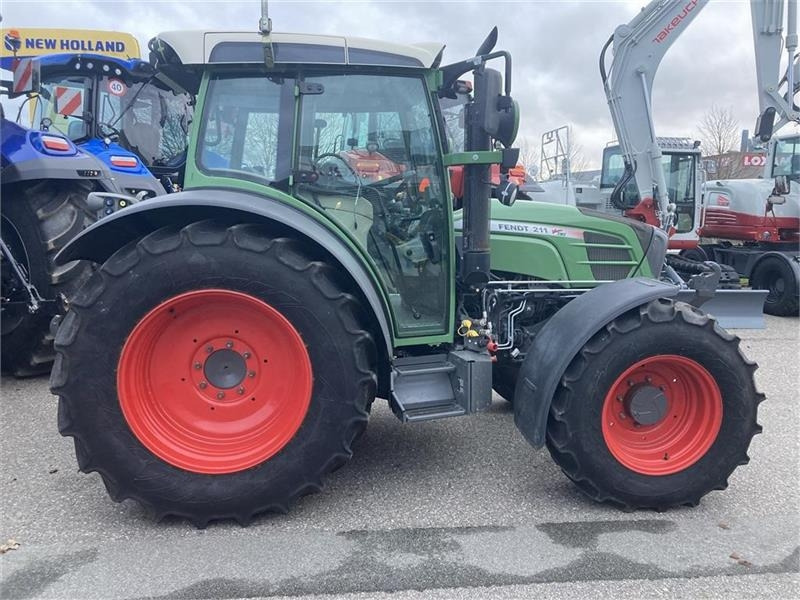 Fendt 211 Vario TMS - Máy cày: hình 4 Fendt 211 Vario TMS - Máy cày: hình 4