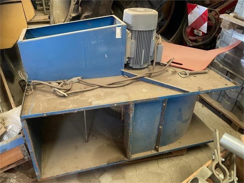 Kongskilde HVL 150, 15 hk - Trang thiết bị hậu thu hóa cạch: hình 2 Kongskilde HVL 150, 15 hk - Trang thiết bị hậu thu hóa cạch: hình 2