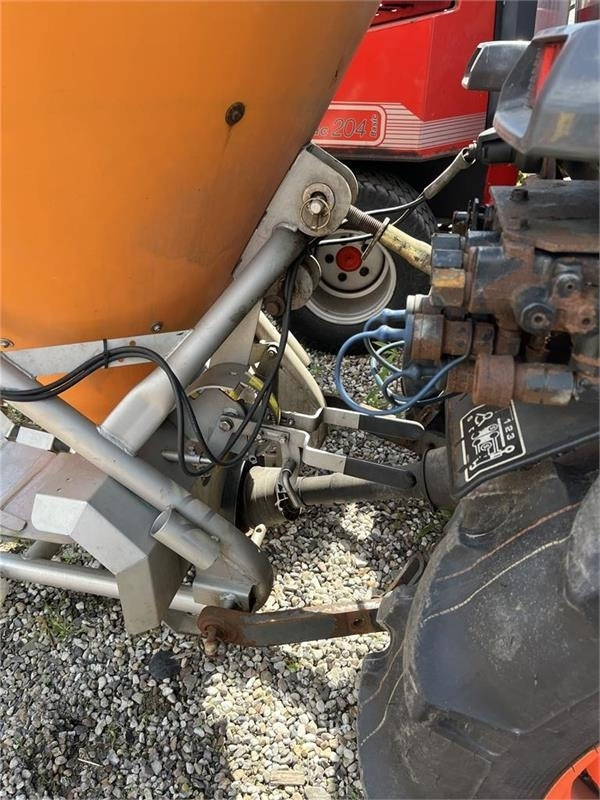 Kubota STW37 Kun 1144 timer STW37 - Máy cày đa dụng: hình 5 Kubota STW37 Kun 1144 timer STW37 - Máy cày đa dụng: hình 5