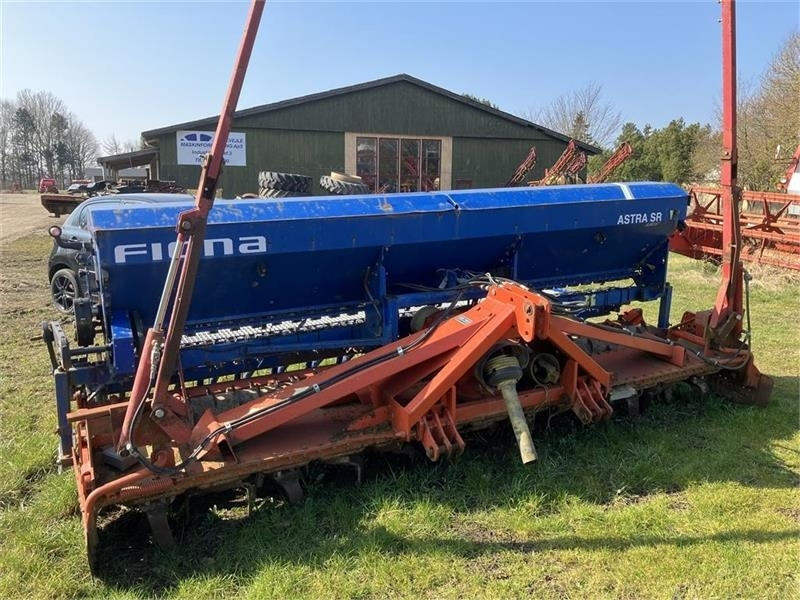 Kuhn HR 4002 Med Fiona Astra SR - Máy gieo hạt liên hợp: hình 2 Kuhn HR 4002 Med Fiona Astra SR - Máy gieo hạt liên hợp: hình 2