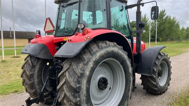 Massey Ferguson 6470 Dyna 6 - Máy cày: hình 4 Massey Ferguson 6470 Dyna 6 - Máy cày: hình 4