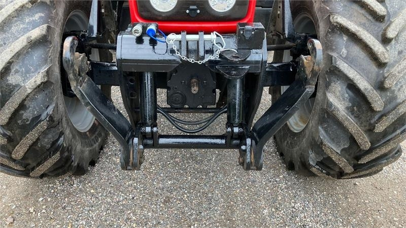 Massey Ferguson 6470 Dyna 6 - Máy cày: hình 5 Massey Ferguson 6470 Dyna 6 - Máy cày: hình 5