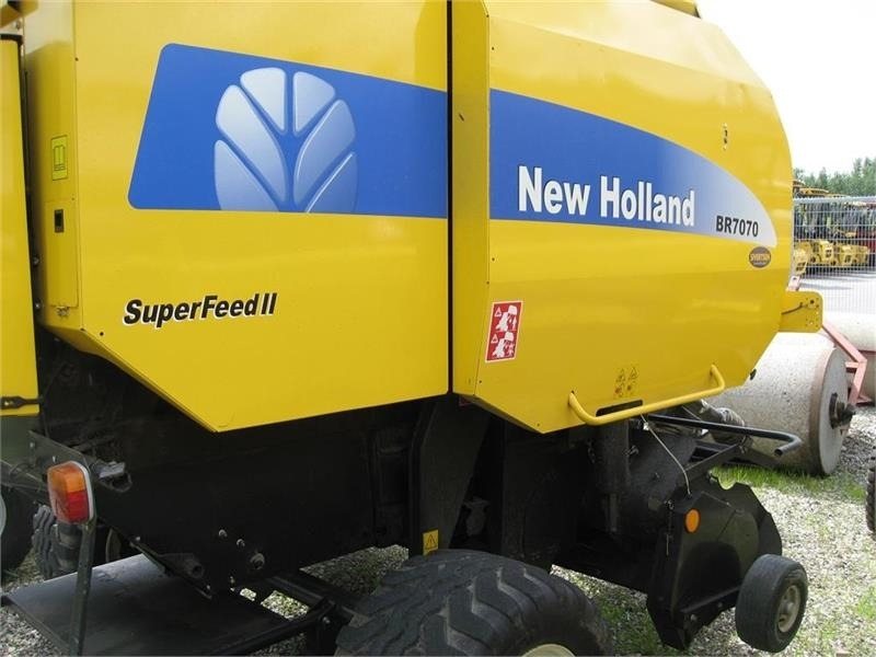 New Holland BR7070 med SUPER FEED - Máy đóng kiện tròn: hình 3 New Holland BR7070 med SUPER FEED - Máy đóng kiện tròn: hình 3