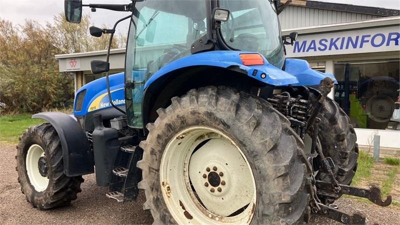 New Holland TS 115 A - Máy cày: hình 3 New Holland TS 115 A - Máy cày: hình 3
