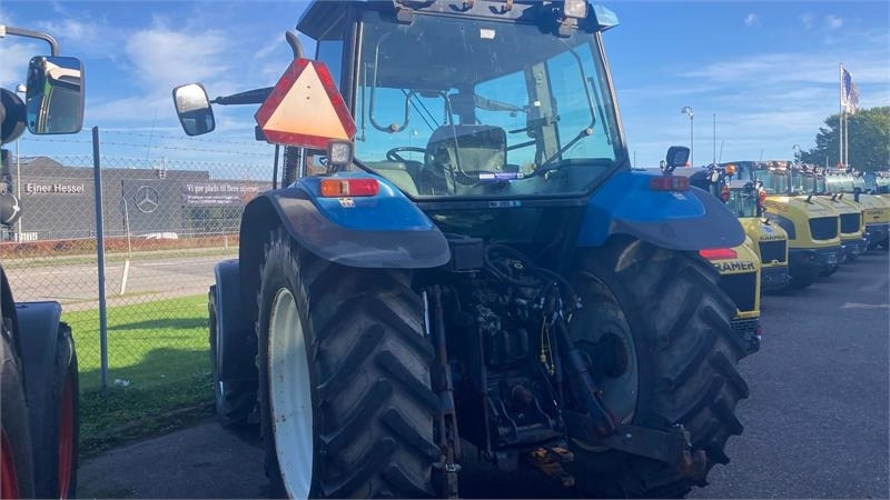New Holland TS115 - Máy cày: hình 3 New Holland TS115 - Máy cày: hình 3