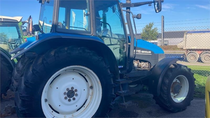 New Holland TS115 - Máy cày: hình 2 New Holland TS115 - Máy cày: hình 2